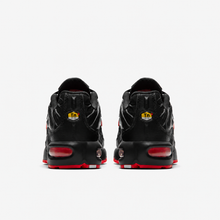 AM TN Red Blue - rear pair view