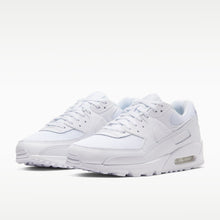 AM90 Men's Shoes
