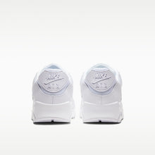 AM90 Men's Shoes