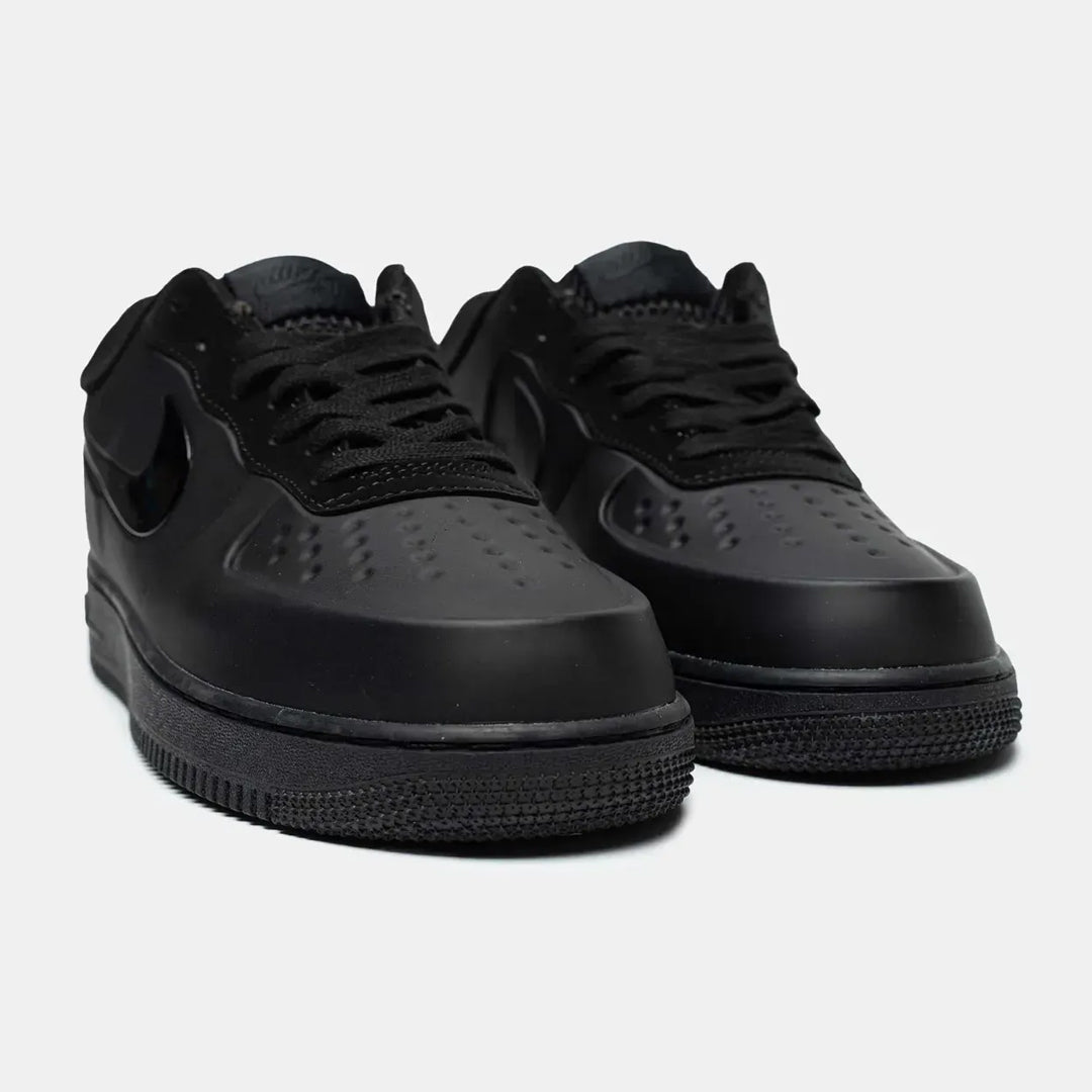 AF1 Black sneakers front view