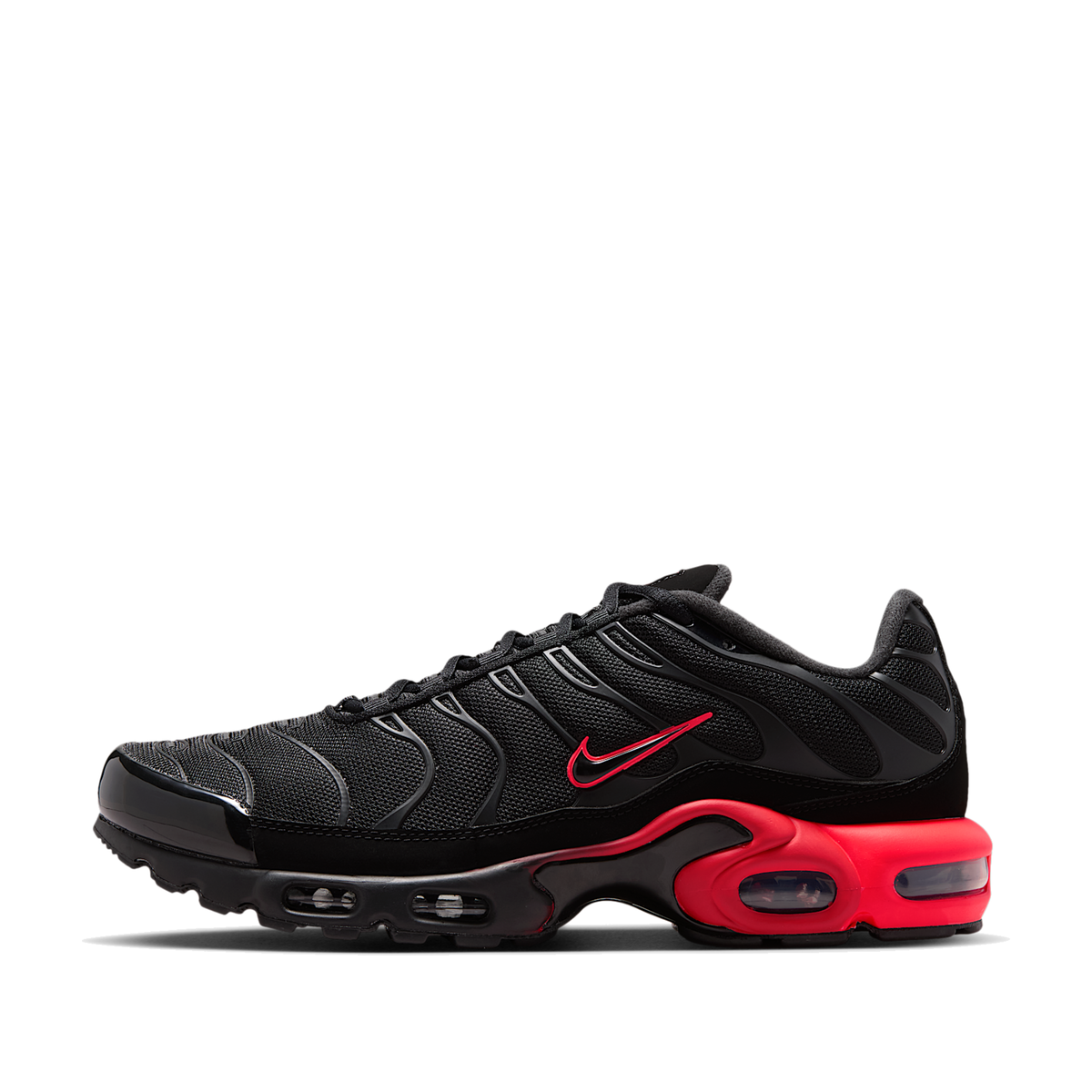 Air Max Plus Black Bright Crimson - Black / Bright Crimson / Black / Black - lateral side view