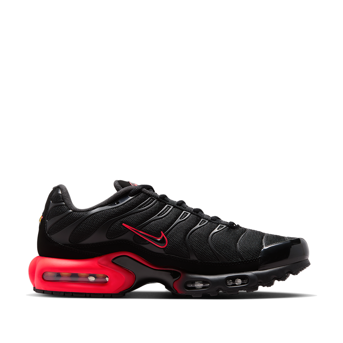Air Max Plus Black Bright Crimson - Black / Bright Crimson / Black / Black - medial side view