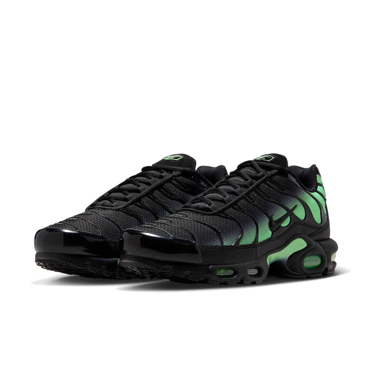 Air Max Plus Black Illusion Green - Black / Illusion Green - three-quarter pair view
