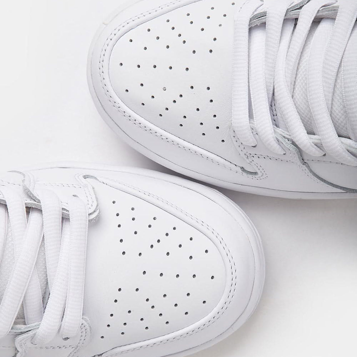 Dunk Low Pro ISO Triple White / Orange Label - Triple White / Orange Label - toe detail view