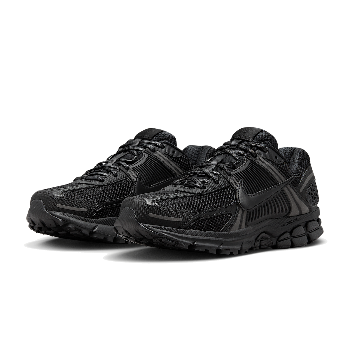 Retro Mesh Runner - Triple Black - Triple Black - three-quarter pair