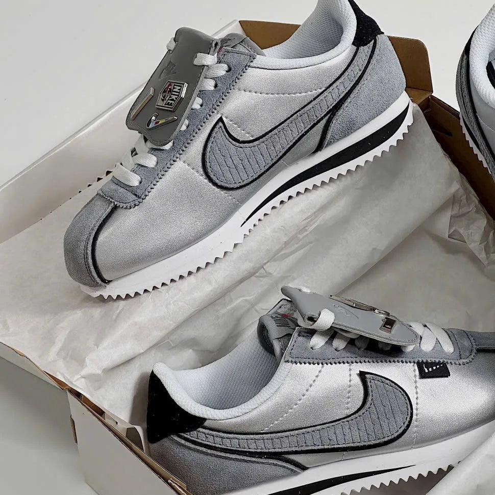 Cortez Petals United Silver - source photo 1 - silver grey shoes with removable lace cover
